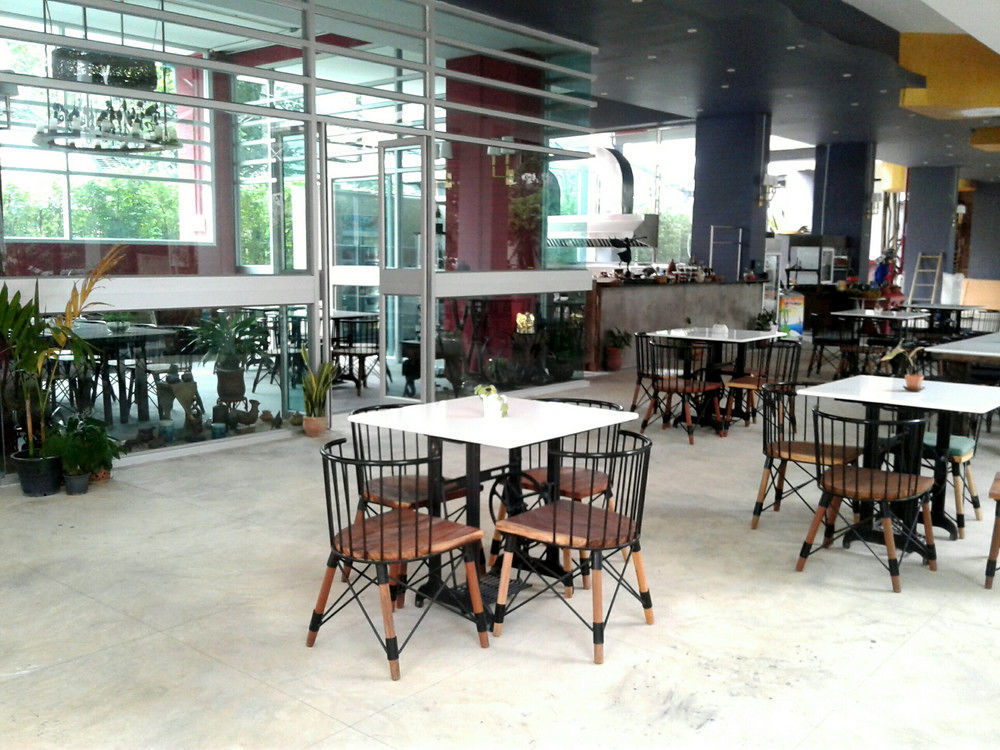 Icheck Inn Trams Square Chiang Mai Luaran gambar