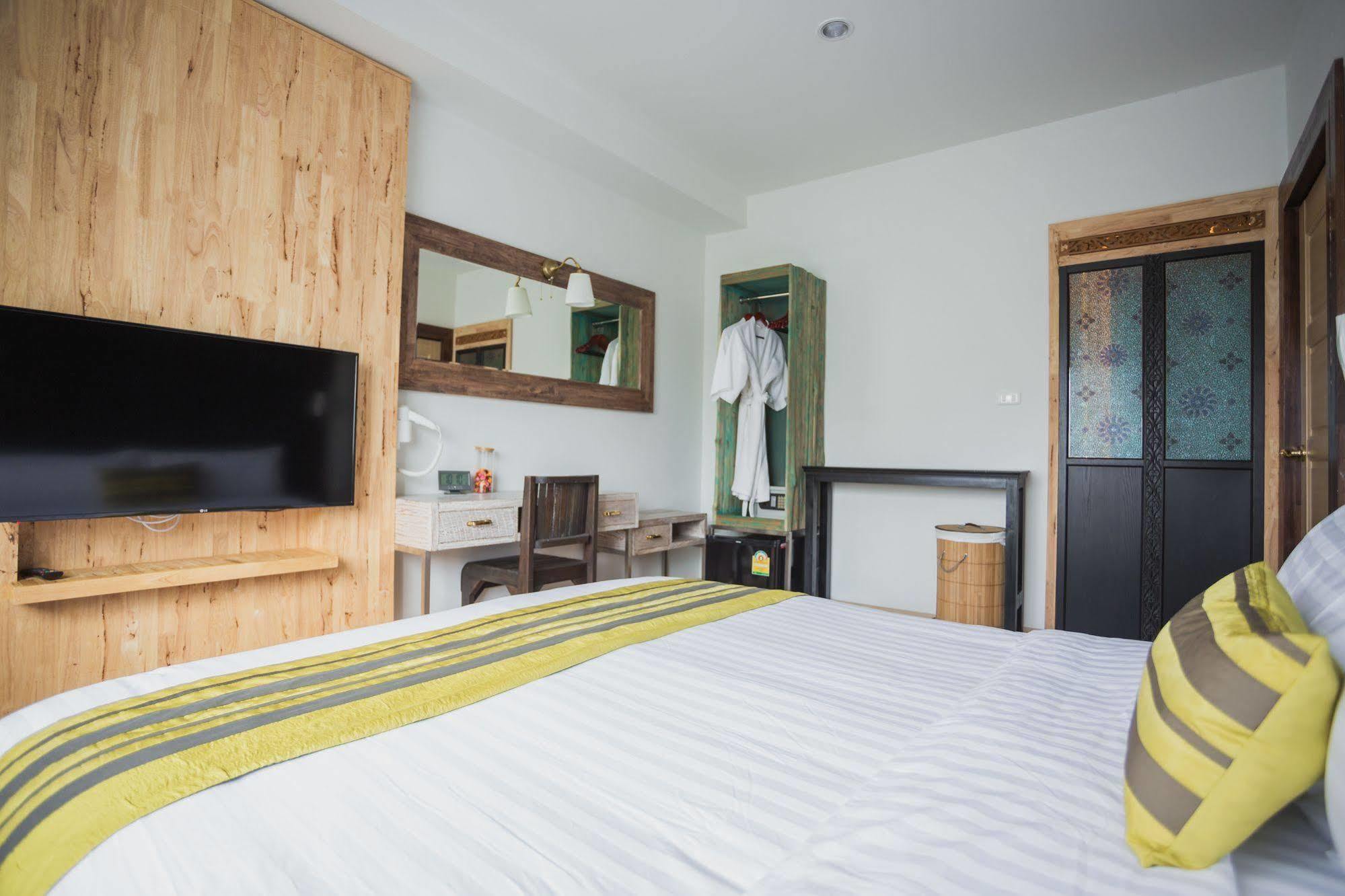 Icheck Inn Trams Square Chiang Mai Luaran gambar