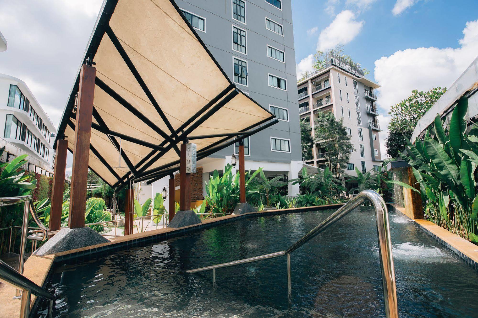 Icheck Inn Trams Square Chiang Mai Luaran gambar