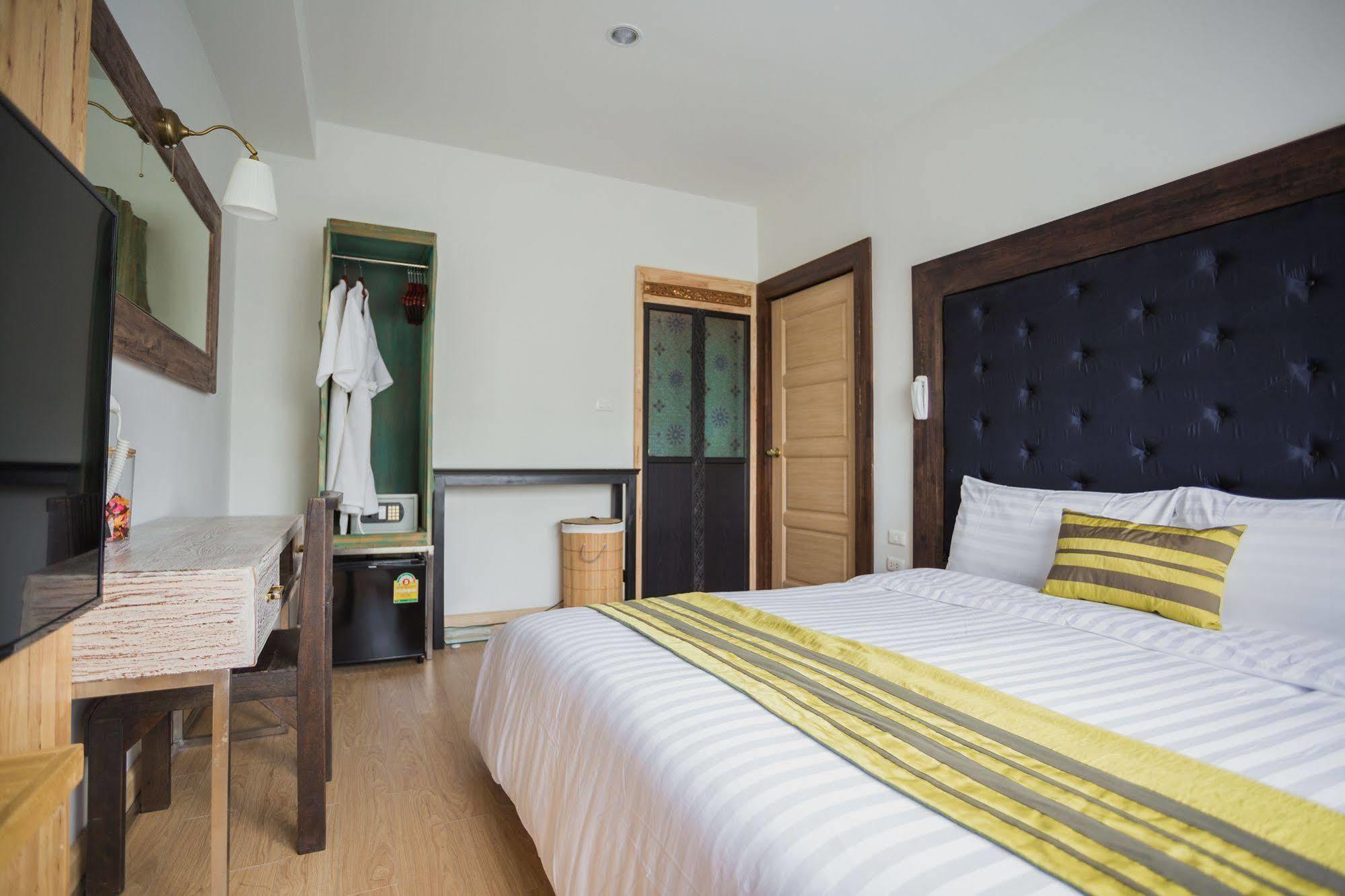 Icheck Inn Trams Square Chiang Mai Luaran gambar